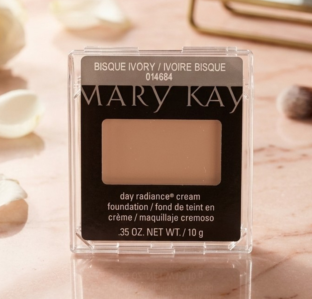 Mary Kay Day Radiance Cream Foundation Bisque Ivory 014684 0.35 Oz / 10 G New